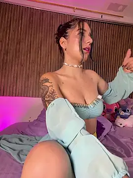 Hayley-Fox online show from April 2026 01:09:02 AM