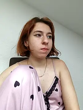 Luna Brush online show from November 2025 12:16:02 PM