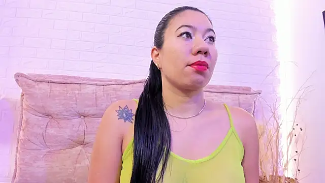 Snapshot of lunaa_hart chatting on April 2026 03:46:01 AM lunaa hart online show from April 2026 03:46:01 AM