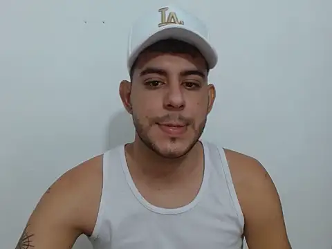 pinky 7 online show from November 2025 03:44:02 PM