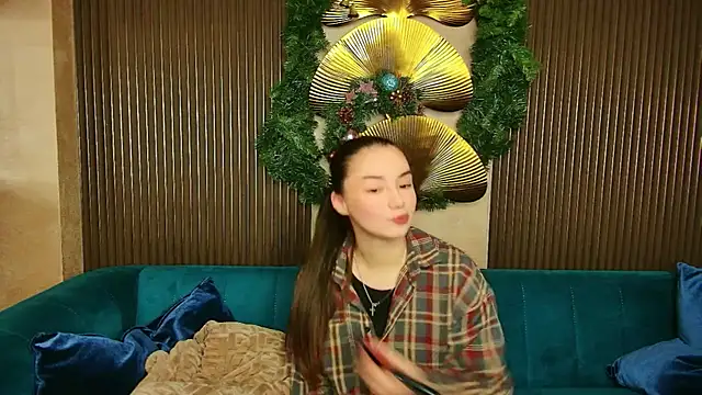 Amber Bond online show from January 2026 05:56:01 AM