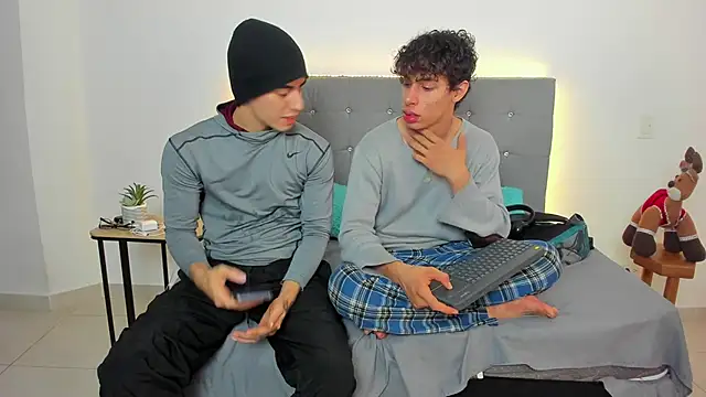 eren jeager online show from November 2025 03:08:02 AM