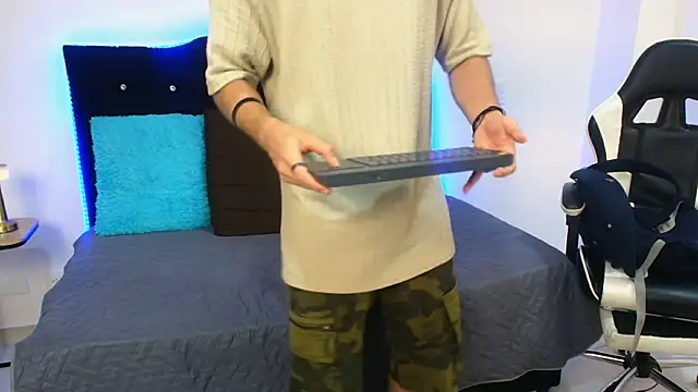 eren jeager online show from January 2026 02:05:02 AM