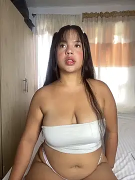 katthyasmitth online show from February 2026 10:02:01 PM