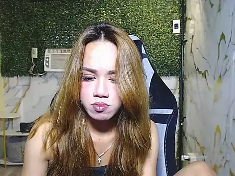 imadriana12 online show from November 2025 06:20:01 PM