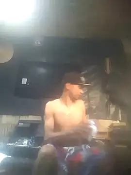 Gzinho69ik online show from November 2025 09:29:02 PM