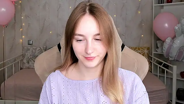 Shy Polly online show from April 2026 12:11:02 AM