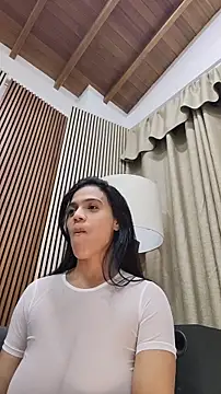 DeiiTorres online show from November 2025 10:53:02 PM