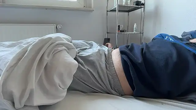 lou is online show from November 2025 08:36:01 AM