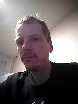 Snapshot of Vlasta23 chatting on January 2026 12:35:01 AM Vlasta23 online show from January 2026 12:35:01 AM