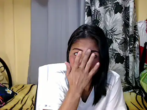 lovelyxmorena online show from January 2026 01:37:02 PM