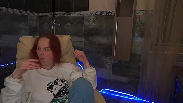 Sun Shine Lola online show from November 2025 02:17:01 PM