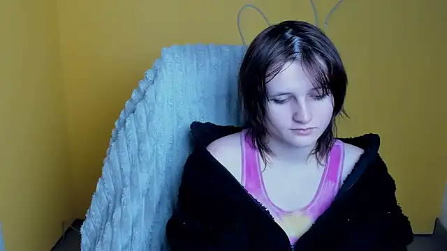 Alice Wonderme online show from February 2026 12:35:01 PM