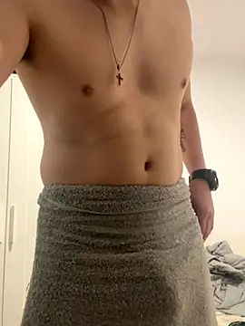 montewi online show from November 2025 07:02:01 PM