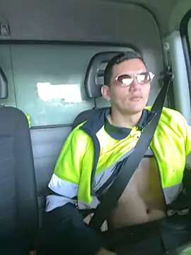 montewi online show from November 2025 08:03:02 AM