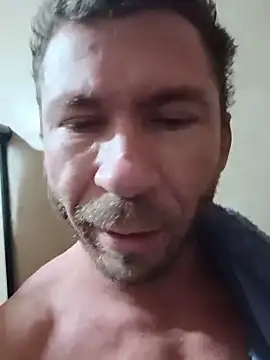 Snapshot of RobertoLuiz84 chatting on May 2026 01:56:01 AM RobertoLuiz84 online show from May 2026 01:56:01 AM