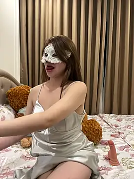 Queen-of-Love online show from March 2026 08:12:02 PM