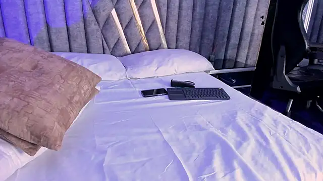 NicolaiKarav online show from April 2026 12:10:01 PM