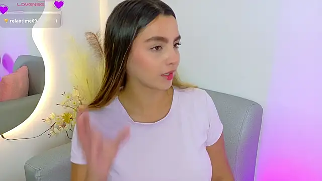 Snapshot of Ambar_Carter chatting on June 2026 12:04:02 AM Ambar Carter online show from June 2026 12:04:02 AM