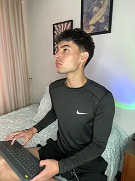 Jayce  Arcan online show from November 2025 10:09:02 PM