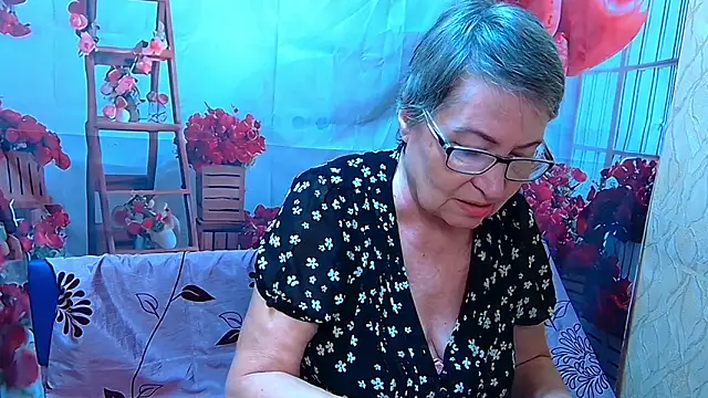 OlgaLuck online show from April 2026 05:27:02 AM