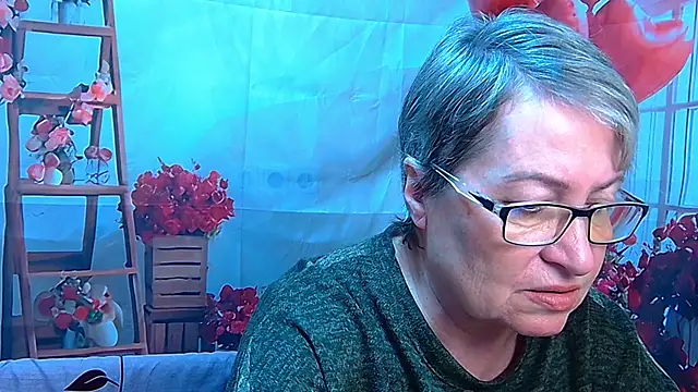 OlgaLuck online show from April 2026 05:52:01 AM