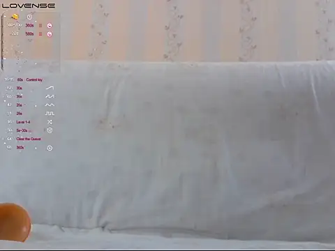 LustfulSarah online show from September 2025 02:40:01 PM