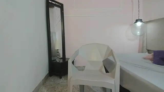 Izelevans online show from March 2026 11:49:02 AM