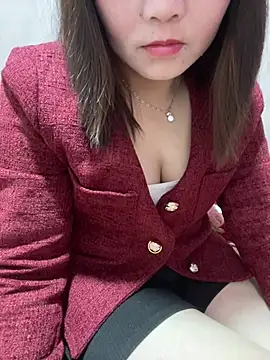 One-two22 online show from January 2026 12:33:02 PM