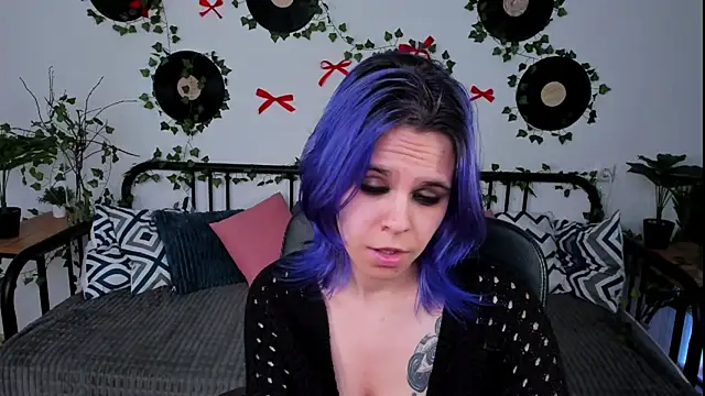 LiraBelle online show from April 2026 03:26:02 PM