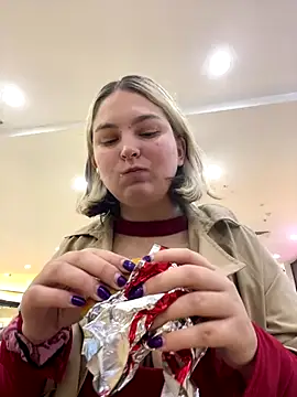 Snapshot of KateBurlesk chatting on November 2025 09:08:01 AM KateBurlesk online show from November 2025 09:08:01 AM