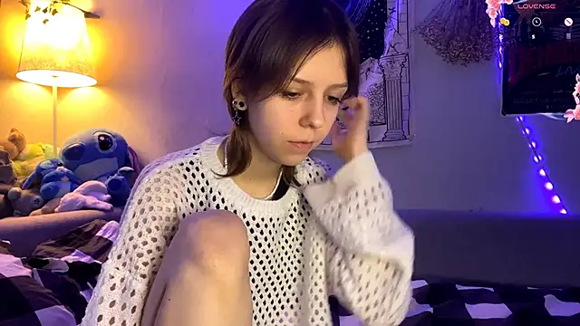 Snapshot of FairyLuna chatting on November 2025 11:02:02 AM FairyLuna online show from November 2025 11:02:02 AM