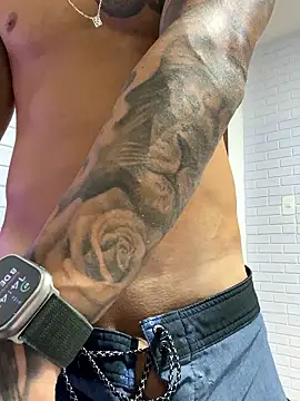 enzofelipe online show from January 2026 05:48:02 PM