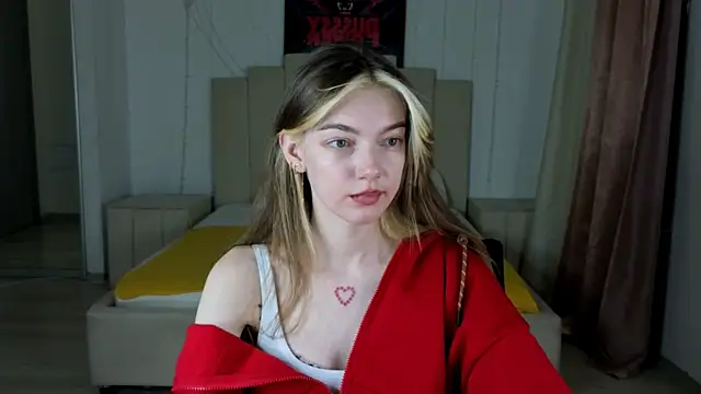 MILLIE MUR online show from January 2026 05:10:02 AM