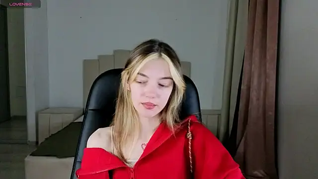 MILLIE MUR online show from January 2026 05:24:01 AM