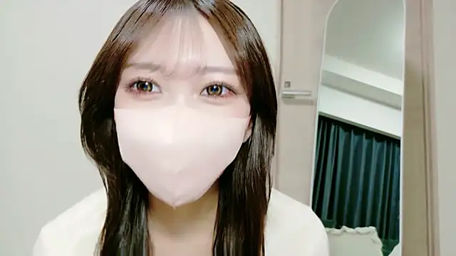 Snapshot of alicechan_v chatting on May 2026 11:27:01 AM alicechan v online show from May 2026 11:27:01 AM