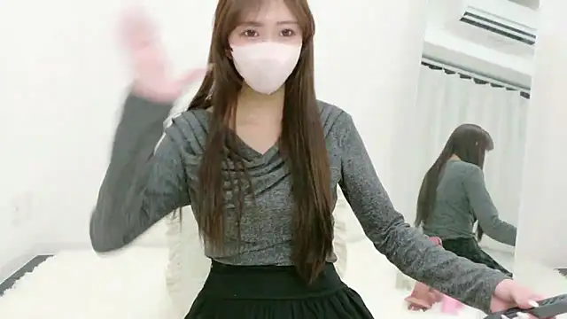 Snapshot of alicechan_v chatting on May 2026 09:48:01 AM alicechan v online show from May 2026 09:48:01 AM