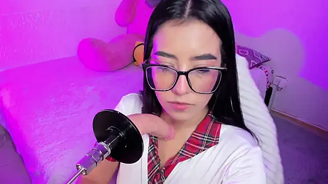 IbbieeBennett 1 online show from February 2026 03:47:02 AM