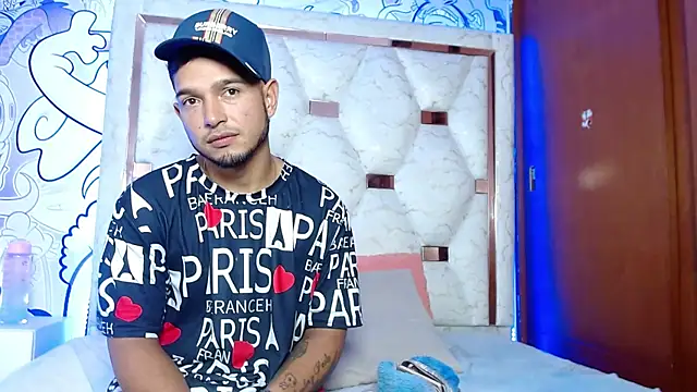 Couple wildd  online show from December 2025 08:14:01 PM