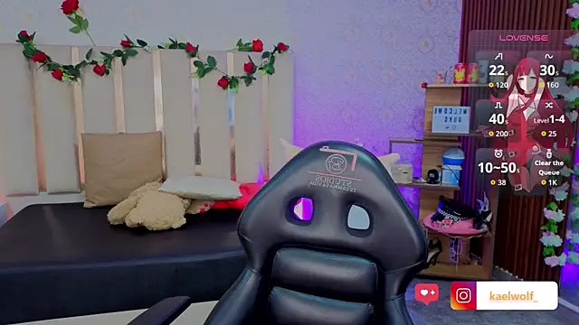 kaelwolf tay online show from April 2026 07:25:02 PM