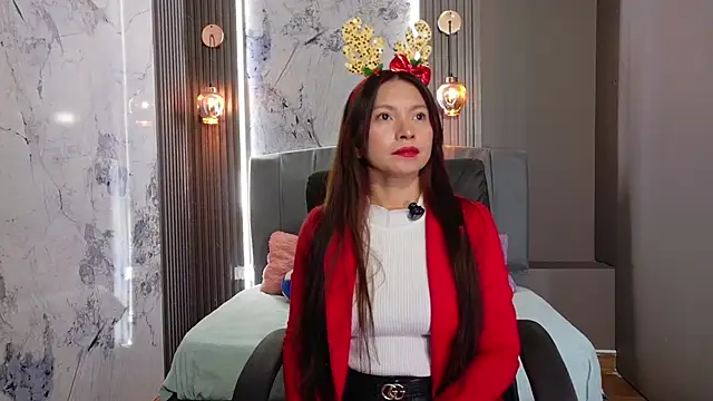 Cloe16  online show from December 2025 01:33:02 AM