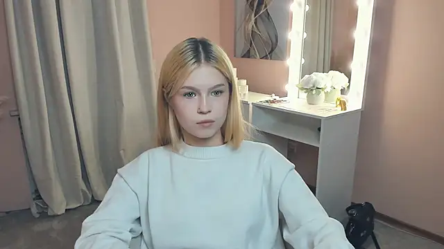 CleoraSlyter online show from November 2025 03:34:01 PM