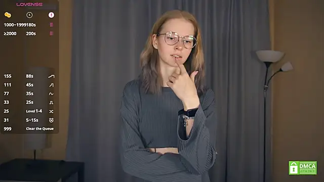 ToyaPletz online show from December 2025 06:15:02 PM