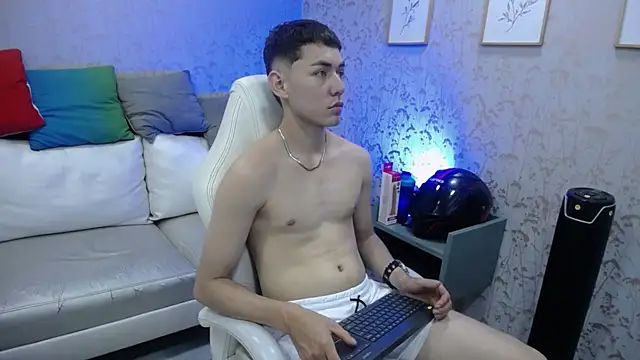 LoganFoster  online show from December 2025 08:26:01 PM