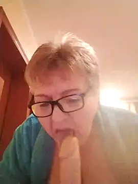 Snapshot of MillanaOcean chatting on November 2025 04:42:02 PM MillanaOcean online show from November 2025 04:42:02 PM