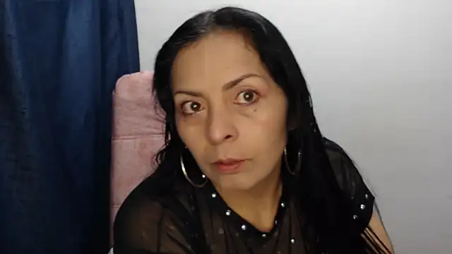 Paolahotty online show from January 2026 01:08:01 AM