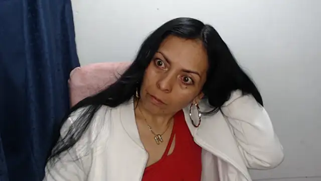 Paolahotty online show from February 2026 12:06:02 AM