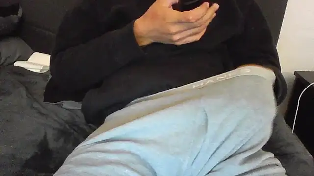 latinman7944 online show from April 2026 09:23:02 AM