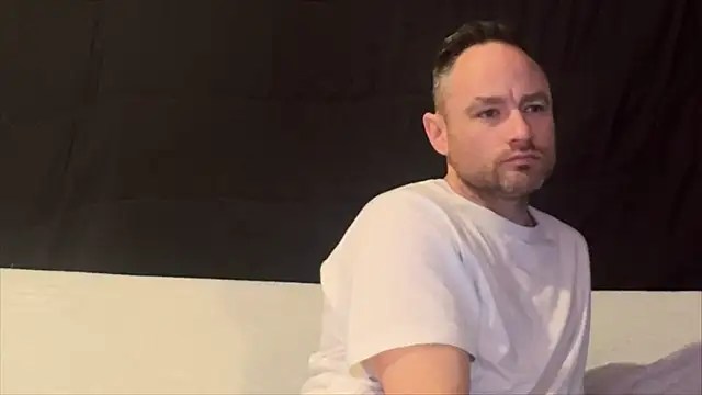 famous1tad online show from March 2026 10:09:02 AM