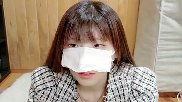  NATSUMI online show from December 2025 01:06:01 PM